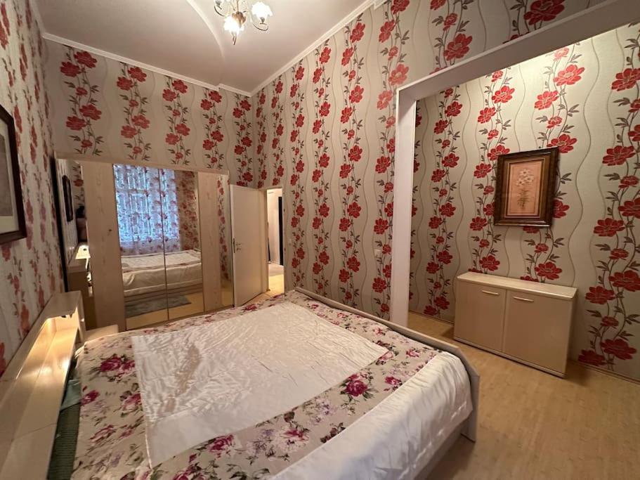 Apartment Sadova كارلوفي فاري المظهر الخارجي الصورة